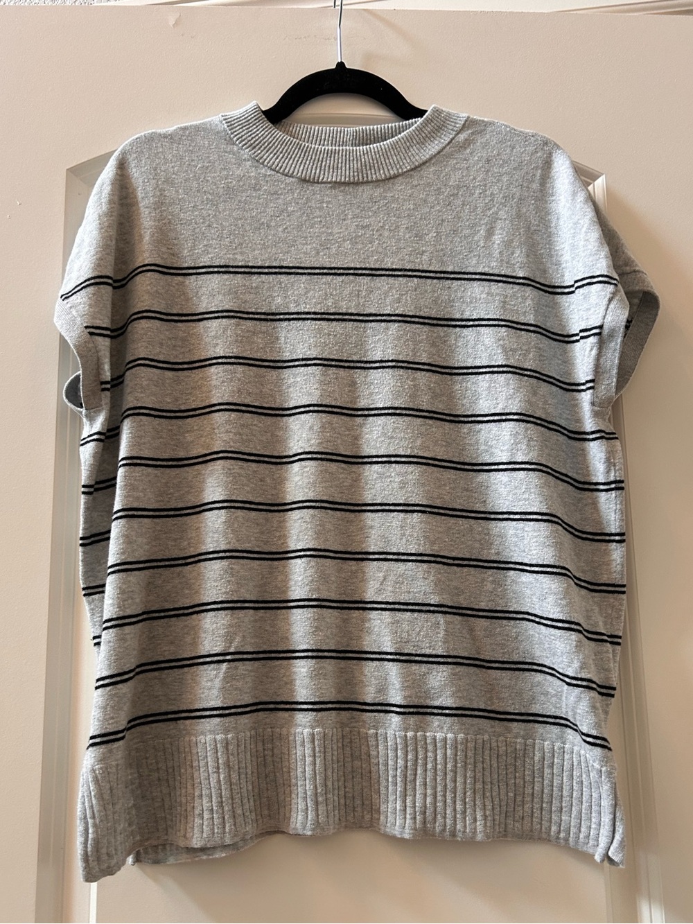 Lilla P Cotton and Linen Blend Sleeveless Lightweight Striped Sweater. Classic.